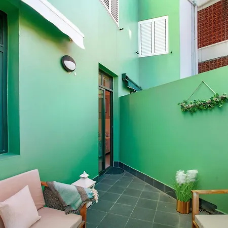 Mia Deluxe Holiday home *